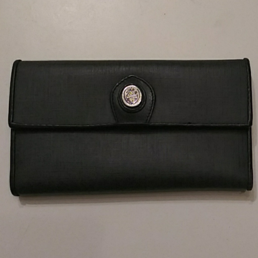 L C Wallet